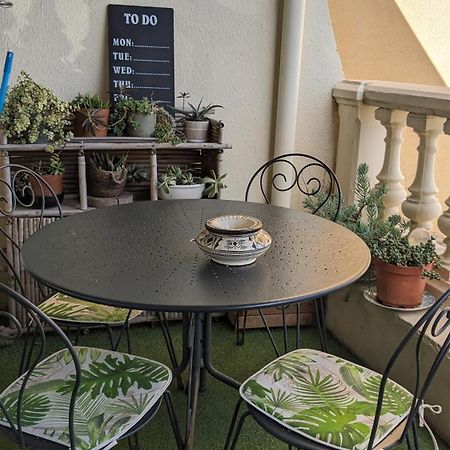 T3 Avec Terrasse Avec Vue Exceptionnelle Sur Les Quais De Sete Apartment Екстериор снимка